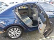 ✅ 2011 Honda Accord EX-L • VIN: 1HGCP2F89BA145778 • Lot: 43594157. Wystawiony na IAAI z przebiegiem 147 457 mil. Bezpłatny archiwum sprzedaży aukcyjnych z USA i szczegółowy raport historii pojazdu na DreamBid. Zdjęcie 8.