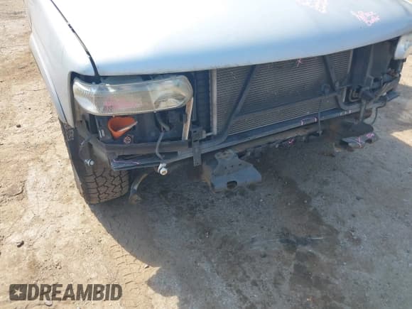 ✅ 2000 Chevrolet Silverado 1500 LS • VIN: 1GCEC19T2YZ291771 • Лот: 43213021. Опубликован ранее на IAAI с пробегом 212 385 миль. Бесплатный доступ к архиву аукционных продаж из США и подробный отчёт об истории автомобиля на DreamBid. Изображение 18.