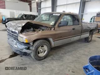 ✅ 2001 Dodge 1500 • VIN: 3B7HC13ZX1G202500 • Лот: 69653765. Опубликован ранее на Copart с пробегом 155 949 миль. Бесплатный доступ к архиву аукционных продаж из США и подробный отчёт об истории автомобиля на DreamBid. Изображение 1.