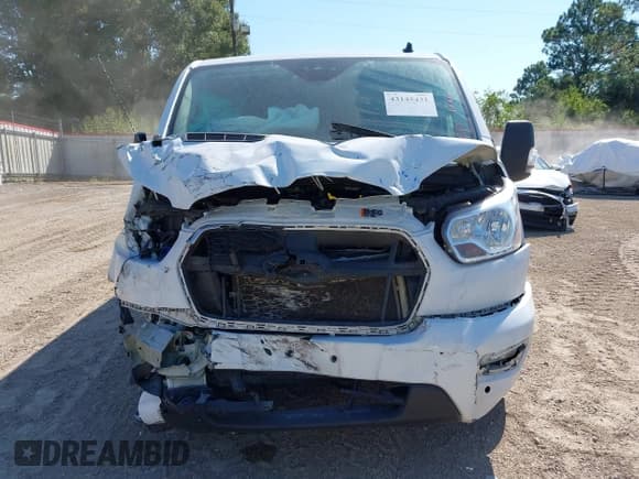 ✅ 2021 Ford Transit Passenger XL • VIN: 1FBAX2Y81MKA14767 • Lot: 43145431. Listed on IAAI with 130,886 mi. Free auction sales archive from the USA and detailed vehicle history report at DreamBid. Image 12.