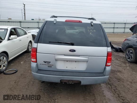 ✅ 2002 Ford Explorer XLS • VIN: 1FMZU62E12UB45918 • Lot: 50045635. Listed on Copart with 240,345 mi. Free auction sales archive from the USA and detailed vehicle history report at DreamBid. Image 6.
