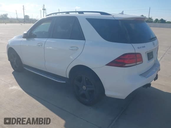 ✅ 2018 Mercedes-Benz GLE 350 • VIN: 4JGDA5JB9JB104452 • Lot: 43405781. Listed on IAAI with 100,941 mi. Free auction sales archive from the USA and detailed vehicle history report at DreamBid. Image 3.