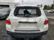 ✅ 2013 Toyota Highlander SE • VIN: 5TDZK3EHXDS128184 • Лот: 82076025. Опубликован ранее на Copart с пробегом 117 227 миль. Бесплатный доступ к архиву аукционных продаж из США и подробный отчёт об истории автомобиля на DreamBid. Изображение 6.