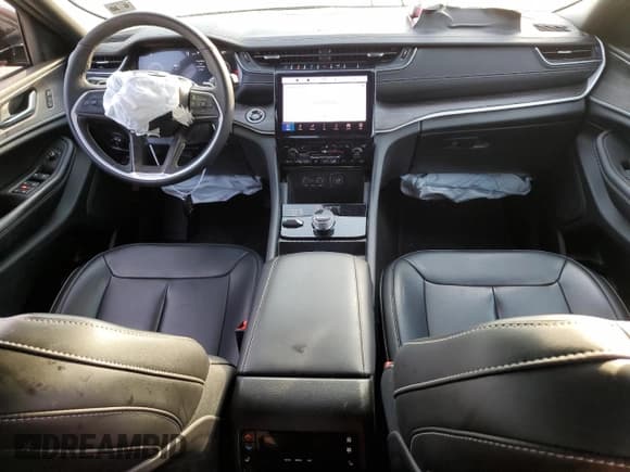 ✅ 2025 Jeep Grand Cherokee Limited • VIN: 1C4RJKBG2S8693846 • Lot: 83792185. Wystawiony na Copart z przebiegiem 5 922 mil. Bezpłatny archiwum sprzedaży aukcyjnych z USA i szczegółowy raport historii pojazdu na DreamBid. Zdjęcie 8.