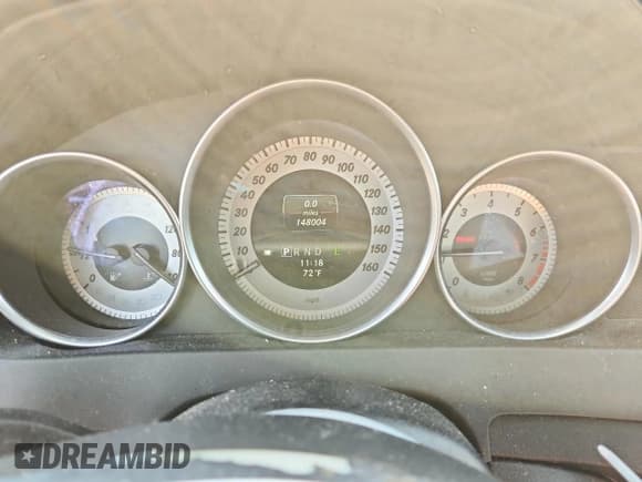 ✅ 2013 Mercedes-Benz C 300 Sport • VIN: WDDGF8AB2DR287781 • Лот: 84990025. Опубликован ранее на Copart с пробегом 148 004 миль. Бесплатный доступ к архиву аукционных продаж из США и подробный отчёт об истории автомобиля на DreamBid. Изображение 9.