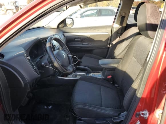 ✅ 2018 Mitsubishi Outlander ES • VIN: JA4AZ3A35JZ056916 • Lot: 91892615. Wystawiony na Copart z przebiegiem 150 223 mil. Bezpłatny archiwum sprzedaży aukcyjnych z USA i szczegółowy raport historii pojazdu na DreamBid. Zdjęcie 7.