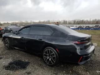 ✅ 2023 BMW 7 Series 760i xDrive • VIN: WBA33EJ00PCN22844 • Lot: 47790414. Wystawiony na Copart z przebiegiem Nie podano. Bezpłatny archiwum sprzedaży aukcyjnych z USA i szczegółowy raport historii pojazdu na DreamBid. Zdjęcie 2.