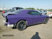 ✅ 2018 Dodge Challenger SXT Plus • VIN: 2C3CDZAG0JH318090 • Lot: 64545194. Wystawiony na Copart z przebiegiem 82 047 mil. Bezpłatny archiwum sprzedaży aukcyjnych z USA i szczegółowy raport historii pojazdu na DreamBid. Zdjęcie 3.