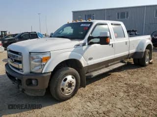 ✅ 2015 Ford F-350 Lariat • VIN: 1FT8W3DT8FEB98975 • Lot: 71010965. Wystawiony na Copart z przebiegiem Nie podano. Bezpłatny archiwum sprzedaży aukcyjnych z USA i szczegółowy raport historii pojazdu na DreamBid. Zdjęcie 1.
