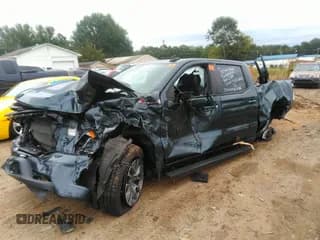 ✅ 2019 Chevrolet Silverado 1500 RST • VIN: 1GCUYEED6KZ230823 • Lot: 43306345. Wystawiony na IAAI z przebiegiem Nie podano. Bezpłatny archiwum sprzedaży aukcyjnych z USA i szczegółowy raport historii pojazdu na DreamBid. Zdjęcie 2.