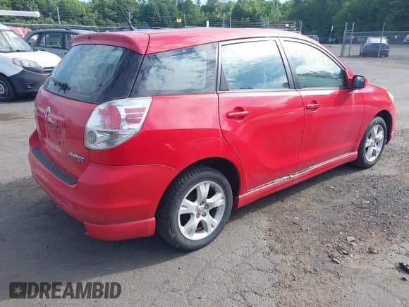 ✅ 2006 Toyota Matrix STD • VIN: 2T1LR32EX6C552164 • Lot: 42806393. Listed on IAAI with 209,384 mi. Free auction sales archive from the USA and detailed vehicle history report at DreamBid. Image 4.