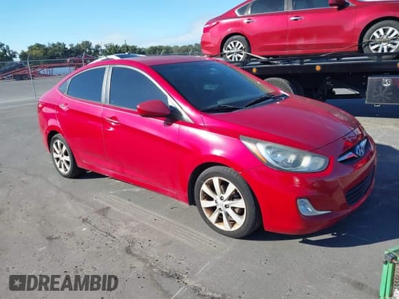 ✅ 2013 Hyundai Accent GLS • VIN: KMHCU4AE2DU380875 • Лот: 43590380. Опубликован ранее на IAAI с пробегом 142 985 миль. Бесплатный доступ к архиву аукционных продаж из США и подробный отчёт об истории автомобиля на DreamBid. Изображение 1.