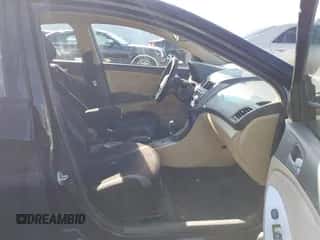 2013 Hyundai Accent GLS with VIN KMHCT4AE9DU476571, listed as a IAAI auction lot 43402420 with 152,420 mi miles and . Bid and sale history available at DreamBid. Image 5.