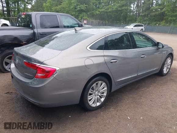 ✅ 2019 Buick LaCrosse Essence • VIN: 1G4ZP5SZ4KU111251 • Lot: 42237424. Wystawiony na IAAI z przebiegiem 85 232 mil. Bezpłatny archiwum sprzedaży aukcyjnych z USA i szczegółowy raport historii pojazdu na DreamBid. Zdjęcie 4.
