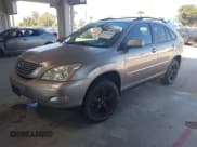 ✅ 2005 Lexus RX 330 • VIN: JTJGA31U850058697 • Lot: 43762848. Wystawiony na IAAI z przebiegiem 162 434 mil. Bezpłatny archiwum sprzedaży aukcyjnych z USA i szczegółowy raport historii pojazdu na DreamBid. Zdjęcie 2.