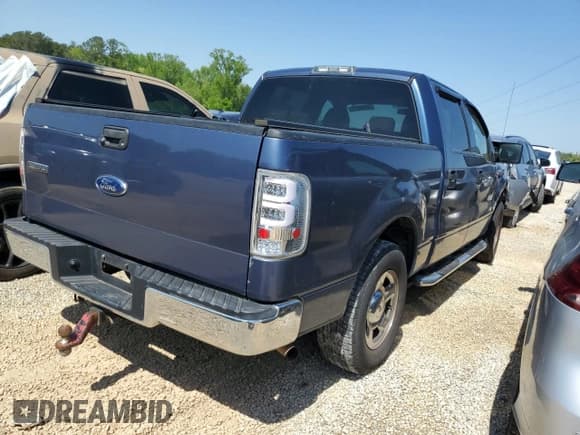 ✅ 2005 Ford F-150 XLT • VIN: 1FTRW12W85KF04188 • Лот: 52280515. Опубликован ранее на Copart с пробегом 184 326 миль. Бесплатный доступ к архиву аукционных продаж из США и подробный отчёт об истории автомобиля на DreamBid. Изображение 3.