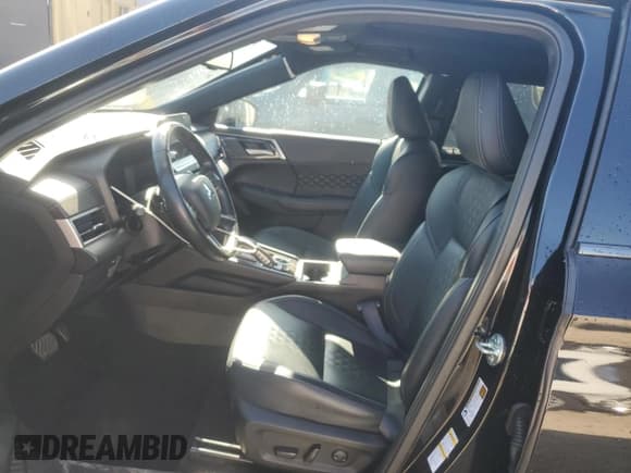 ✅ 2024 Mitsubishi Outlander SEL • VIN: JA4J4WA85RZ086263 • Lot: 93044085. Listed on Copart with 69,865 mi. Free auction sales archive from the USA and detailed vehicle history report at DreamBid. Image 7.