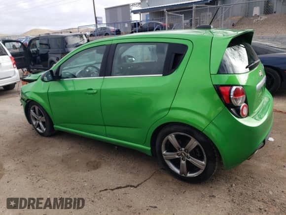 2015 Chevrolet Sonic RS z VIN 1G1JG6SB1F4169374, wystawiony jako Copart lot #41807954 z przebiegiem 82 660 mil mil oraz Szkoda całkowita • Salvage title. Historia ofert i sprzedaży dostępna na DreamBid. Obrazek 2.