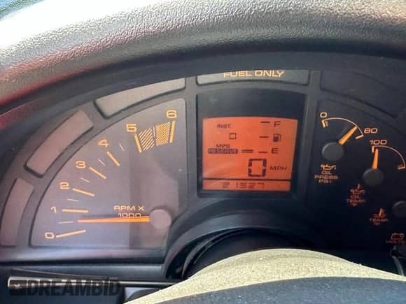 1990 Chevrolet Corvette with VIN 1G1YY238XL5106268, listed as a Copart auction lot 89001425 with 21,627 mi miles and Clean title. Bid and sale history available at DreamBid. Image 8.