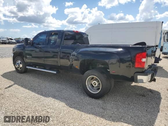 2011 Chevrolet Silverado 3500HD DRW LTZ с VIN 1GC5K1C84BZ222806, выставлен на аукционе Copart как лот 67851695 с пробегом 213 389 миль миль и Списание • Salvage title. История ставок и продаж доступна на DreamBid. Изображение 3.