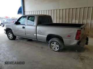 ✅ 2003 Chevrolet Silverado 1500 LS • VIN: 1GCEK19V63E318264 • Лот: 82794114. Опубликован ранее на Copart с пробегом 161 305 миль. Бесплатный доступ к архиву аукционных продаж из США и подробный отчёт об истории автомобиля на DreamBid. Изображение 2.