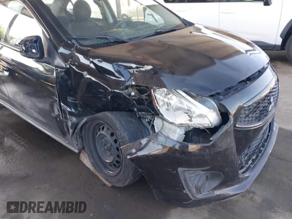 ✅ 2020 Mitsubishi Mirage ES • VIN: ML32F3FJ0LHF03497 • Лот: 43623815. Опубликован ранее на IAAI с пробегом 111 871 миль. Бесплатный доступ к архиву аукционных продаж из США и подробный отчёт об истории автомобиля на DreamBid. Изображение 6.