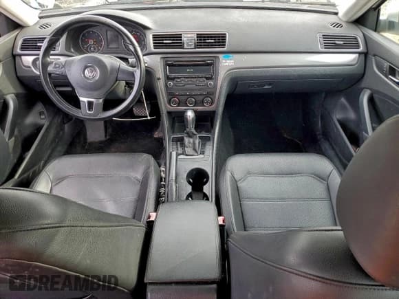 ✅ 2015 Volkswagen Passat S • VIN: 1VWAT7A37FC010803 • Lot: 95901235. Listed on Copart with 185,803 mi. Free auction sales archive from the USA and detailed vehicle history report at DreamBid. Image 8.