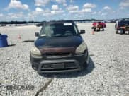 ✅ 2013 Kia Soul + • VIN: KNDJT2A61D7749266 • Лот: 81487005. Опубликован ранее на Copart с пробегом 107 449 миль. Бесплатный доступ к архиву аукционных продаж из США и подробный отчёт об истории автомобиля на DreamBid. Изображение 13.