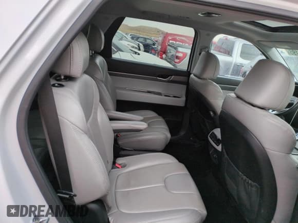 ✅ 2020 Hyundai Palisade SEL • VIN: KM8R2DHE9LU055774 • Лот: 43210195. Опубликован ранее на Copart с пробегом 42 739 миль. Бесплатный доступ к архиву аукционных продаж из США и подробный отчёт об истории автомобиля на DreamBid. Изображение 10.