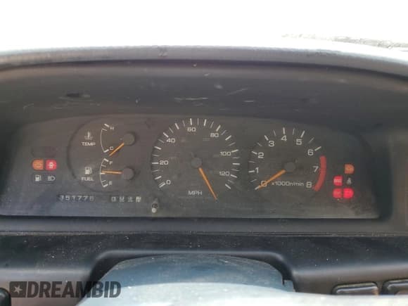✅ 1992 Nissan Stanza GXE • VIN: JN1FU21P5NT418908 • Лот: 67777655. Опубликован ранее на Copart с пробегом 351 776 миль. Бесплатный доступ к архиву аукционных продаж из США и подробный отчёт об истории автомобиля на DreamBid. Изображение 9.