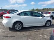 ✅ 2023 Toyota Corolla Hybrid LE • VIN: JTDBDMHE1PJ002820 • Lot: 41898742. Wystawiony na IAAI z przebiegiem 53 456 mil. Bezpłatny archiwum sprzedaży aukcyjnych z USA i szczegółowy raport historii pojazdu na DreamBid. Zdjęcie 13.