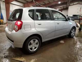 2009 Chevrolet Aveo 1LT z VIN KL1TD66E59B395194, wystawiony jako Copart lot #87202024 z przebiegiem 105 944 mil mil oraz Czysty tytuł • Clean title. Historia ofert i sprzedaży dostępna na DreamBid. Obrazek 3.