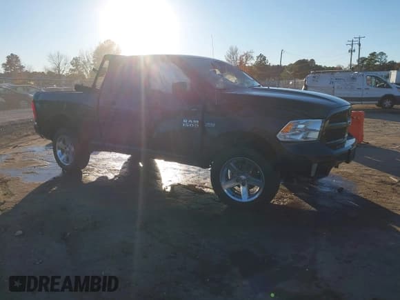 ✅ 2016 Ram 1500 Express • VIN: 1C6RR7FT6GS402053 • Лот: 43596144. Опубликован ранее на IAAI с пробегом 159 027 миль. Бесплатный доступ к архиву аукционных продаж из США и подробный отчёт об истории автомобиля на DreamBid. Изображение 1.