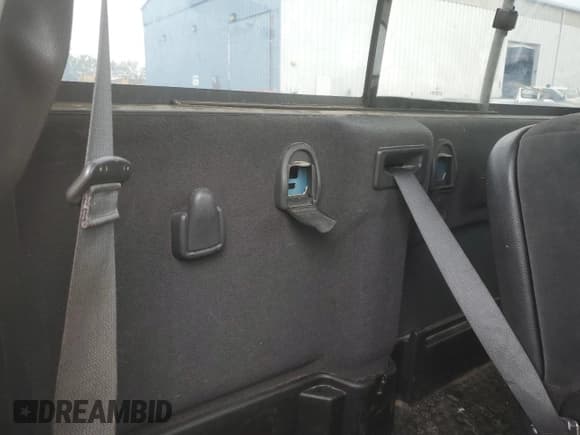 ✅ 2005 Dodge 2500 ST • VIN: 3D7KS26D55G826098 • Lot: 52813795. Wystawiony na Copart z przebiegiem Nie podano. Bezpłatny archiwum sprzedaży aukcyjnych z USA i szczegółowy raport historii pojazdu na DreamBid. Zdjęcie 10.