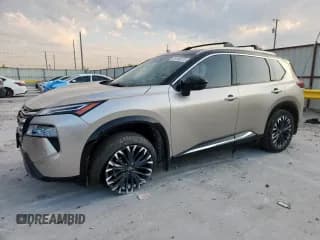 ✅ 2025 Nissan Rogue Platinum • VIN: JN8BT3DD7SW470738 • Lot: 81264375. Listed on Copart with 1,870 mi. Free auction sales archive from the USA and detailed vehicle history report at DreamBid. Image 1.