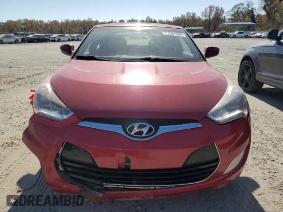 ✅ 2013 Hyundai Veloster w/Gray Int • VIN: KMHTC6AD6DU138208 • Lot: 77527594. Wystawiony na Copart z przebiegiem 73 627 mil. Bezpłatny archiwum sprzedaży aukcyjnych z USA i szczegółowy raport historii pojazdu na DreamBid. Zdjęcie 5.