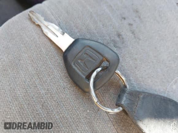 ✅ 1998 Honda Accord LX • VIN: 1HGCG5644WA241788 • Лот: 43463205. Опубликован ранее на IAAI с пробегом 94 133 миль. Бесплатный доступ к архиву аукционных продаж из США и подробный отчёт об истории автомобиля на DreamBid. Изображение 11.