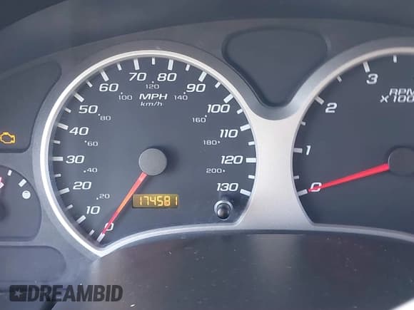 ✅ 2006 Chevrolet Equinox LT • VIN: 2CNDL63F466035633 • Лот: 41331665. Опубликован ранее на IAAI с пробегом 174 581 миль. Бесплатный доступ к архиву аукционных продаж из США и подробный отчёт об истории автомобиля на DreamBid. Изображение 15.