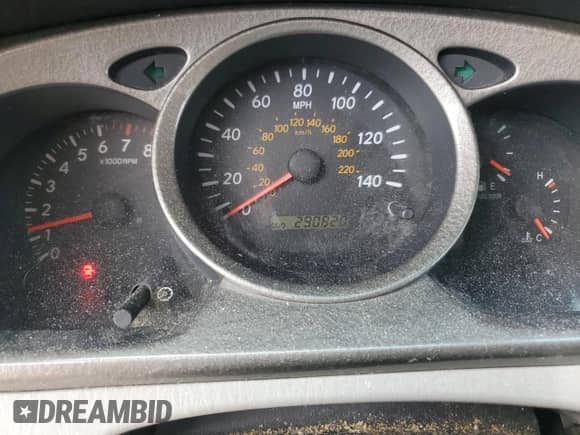 2001 Toyota Highlander с VIN JTEGD21A010011082, выставлен на аукционе Copart как лот 84343474 с пробегом 290 820 миль миль и Чистый • Clean title. История ставок и продаж доступна на DreamBid. Изображение 9.