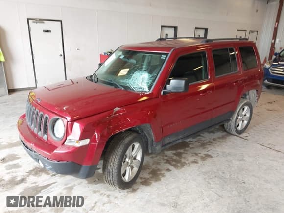 ✅ 2014 Jeep Patriot Latitude • VIN: 1C4NJRFB1ED713506 • Lot: 42176696. Listed on IAAI with 118,509 mi. Free auction sales archive from the USA and detailed vehicle history report at DreamBid. Image 2.