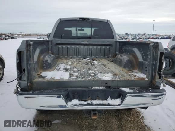 2007 Dodge 3500 Laramie z VIN 3D7MX38CX7G743404, wystawiony jako Copart lot #88023165 z przebiegiem 546 621 mil mil oraz Szkoda całkowita • Salvage title. Historia ofert i sprzedaży dostępna na DreamBid. Obrazek 6.