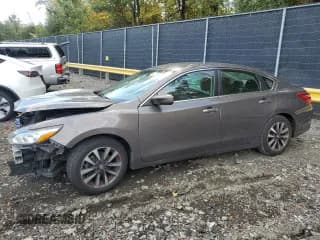 ✅ 2017 Nissan Altima SV • VIN: 1N4AL3AP9HC108528 • Лот: 82346955. Опубликован ранее на Copart с пробегом 95 808 миль. Бесплатный доступ к архиву аукционных продаж из США и подробный отчёт об истории автомобиля на DreamBid. Изображение 1.