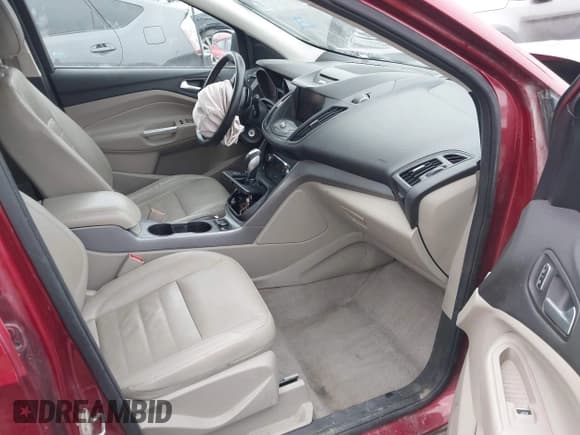 ✅ 2014 Ford Escape SE • VIN: 1FMCU9G93EUC21873 • Lot: 41401305. Listed on IAAI with 222,142 mi. Free auction sales archive from the USA and detailed vehicle history report at DreamBid. Image 5.