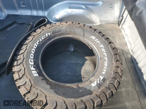 ✅ 2018 Chevrolet Colorado 4WD Z71 • VIN: 1GCGTDEN1J1170087 • Лот: 68008125. Опубликован ранее на Copart с пробегом 75 895 миль. Бесплатный доступ к архиву аукционных продаж из США и подробный отчёт об истории автомобиля на DreamBid. Изображение 12.