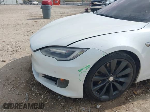 ✅ 2017 Tesla Model S 100D • VIN: 5YJSA1E29HF204797 • Lot: 41760296. Listed on IAAI with 92,587 mi. Free auction sales archive from the USA and detailed vehicle history report at DreamBid. Image 6.