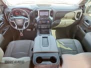 ✅ 2019 Chevrolet Silverado 1500 LTZ • VIN: 3GCUYGED0KG176219 • Lot: 86501615. Wystawiony na Copart z przebiegiem 128 953 mil. Bezpłatny archiwum sprzedaży aukcyjnych z USA i szczegółowy raport historii pojazdu na DreamBid. Zdjęcie 8.