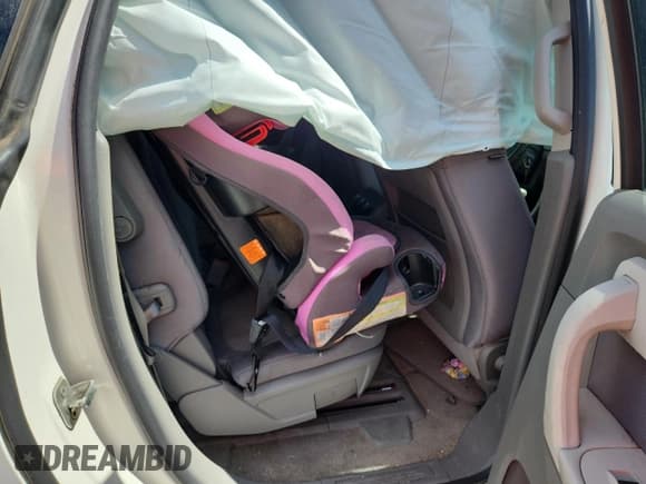 ✅ 2012 Chevrolet Traverse LS • VIN: 1GNKVFED1CJ267792 • Lot: 81709685. Wystawiony na Copart z przebiegiem 190 273 mil. Bezpłatny archiwum sprzedaży aukcyjnych z USA i szczegółowy raport historii pojazdu na DreamBid. Zdjęcie 10.