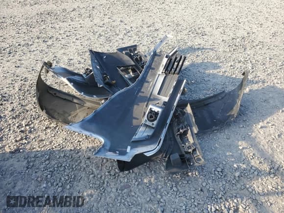 ✅ 2018 Lincoln MKT Reserve • VIN: 2LMHJ5AT2JBL00063 • Lot: 93078025. Listed on Copart with 59,721 mi. Free auction sales archive from the USA and detailed vehicle history report at DreamBid. Image 13.