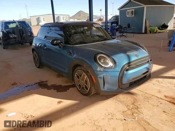 2022 MINI Hardtop Cooper SE with VIN WMW13DJ08N2R75288, listed as a Copart auction lot 84706255 with Not provided miles and Salvage title. Bid and sale history available at DreamBid. Image 13.