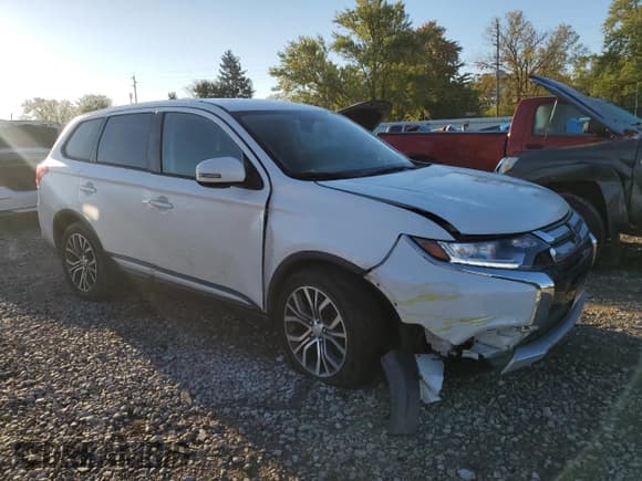 ✅ 2018 Mitsubishi Outlander SE • VIN: JA4AD3A32JZ037271 • Lot: 82294265. Listed on Copart with 127,187 mi. Free auction sales archive from the USA and detailed vehicle history report at DreamBid. Image 4.